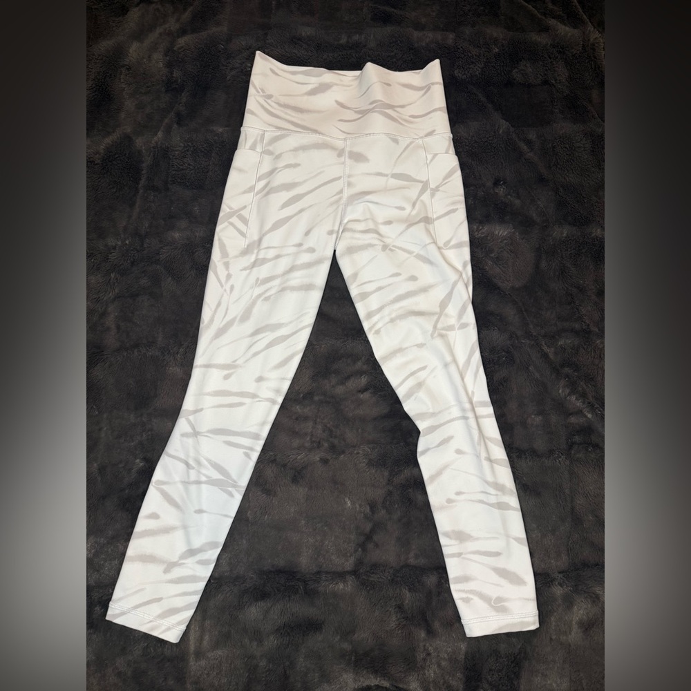 ATHLETA white and grey stash tight size XS